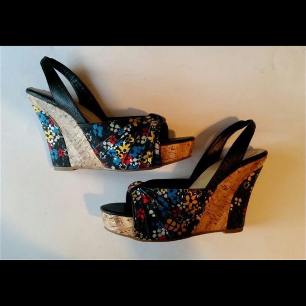 NWT Charlotte Russe Floral Wedges